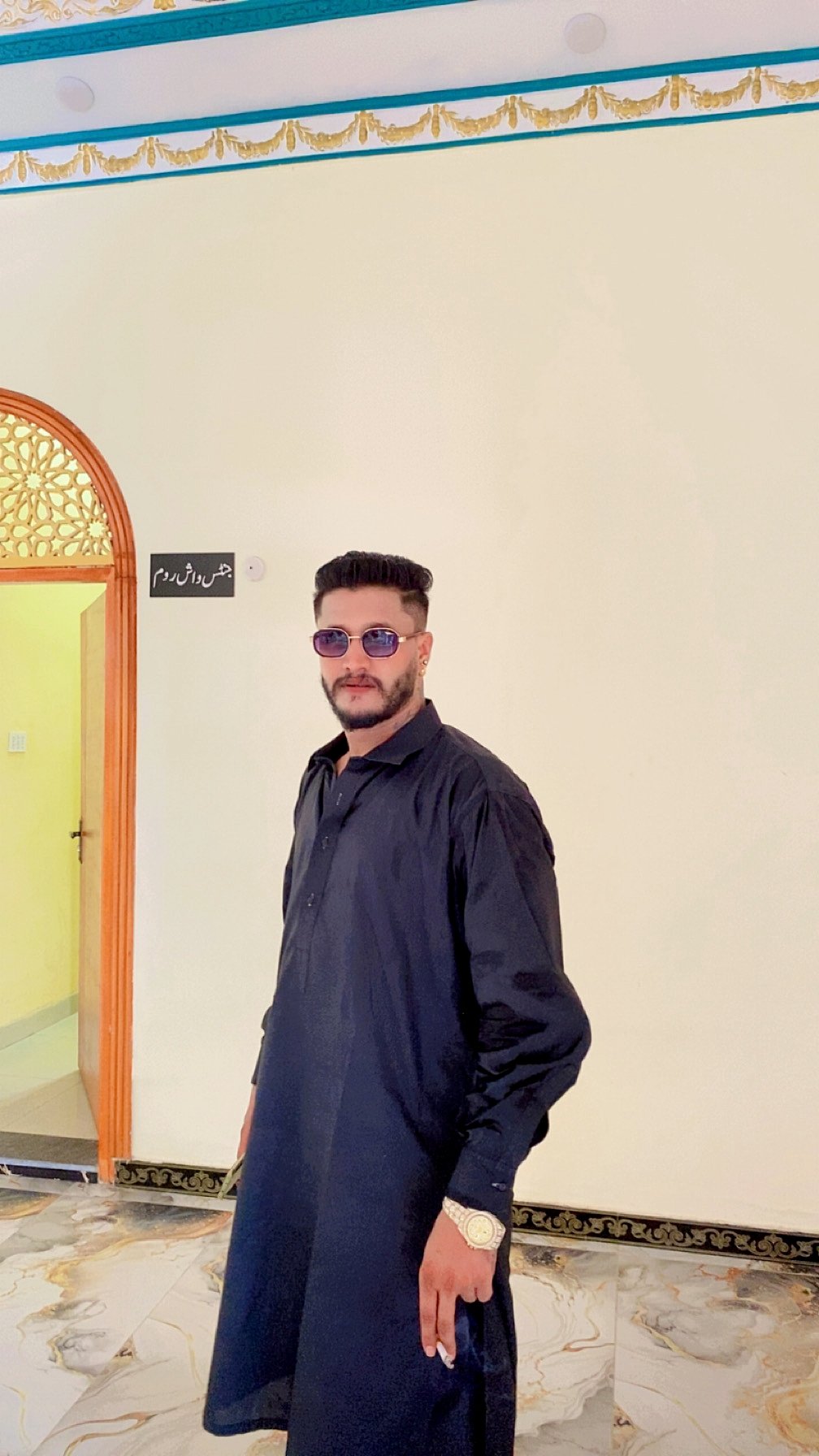 Profile of Mirza Ehatsham